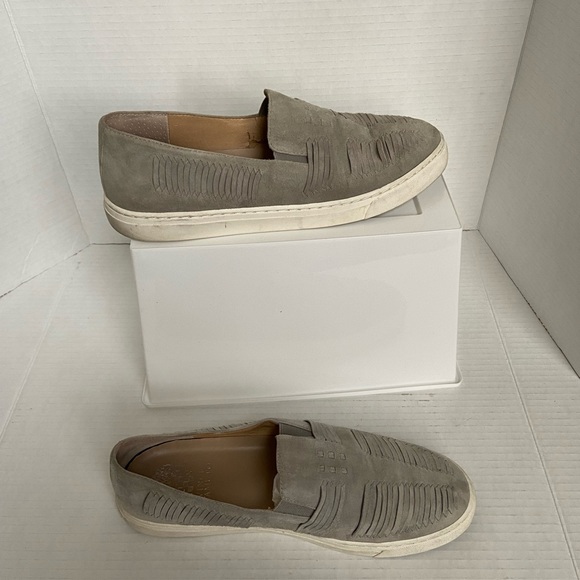 Vince Camuto Suede Slip Ons Flats Womens Shoes Loafers Brown Taupe Sz 9.5 M - Picture 1 of 9